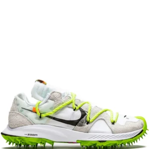 'Zoom Terra Kiger 5' Sneakers
